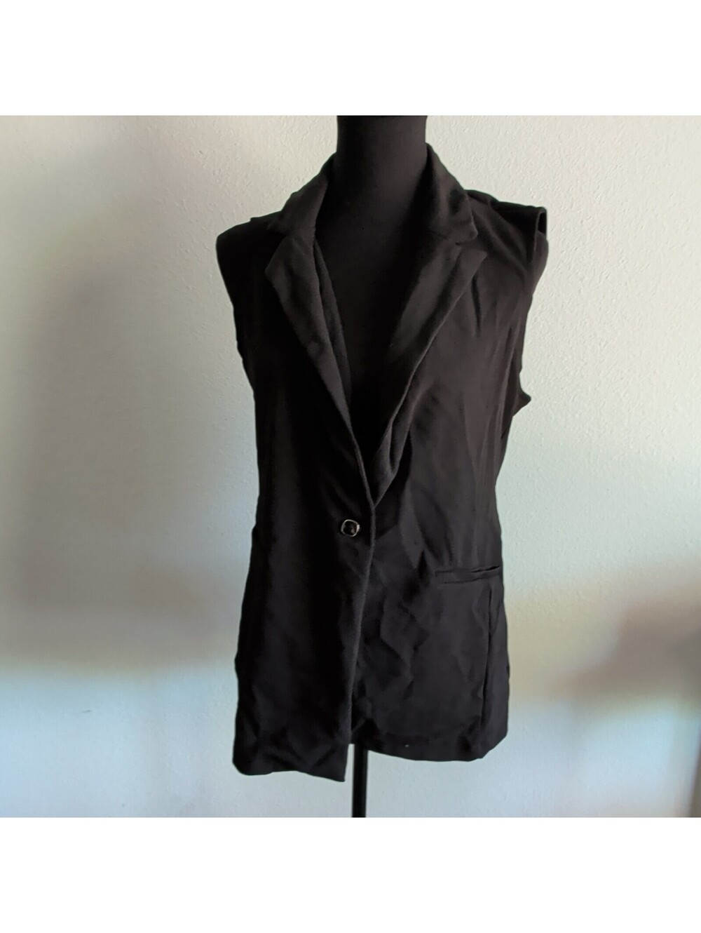 Women’s Black Sleeveless Collared Button Vest Pockets M